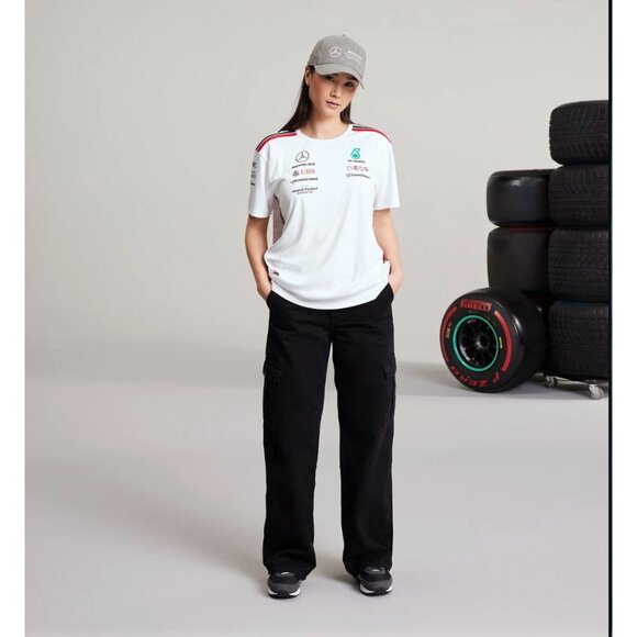Stitched Mercedes AMG Petronas Womens 2023 Team Driver Tee White Size Medium Exc - Picture 1 of 8